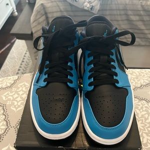 Air Jordan 1 low laser blue(2020) size 9